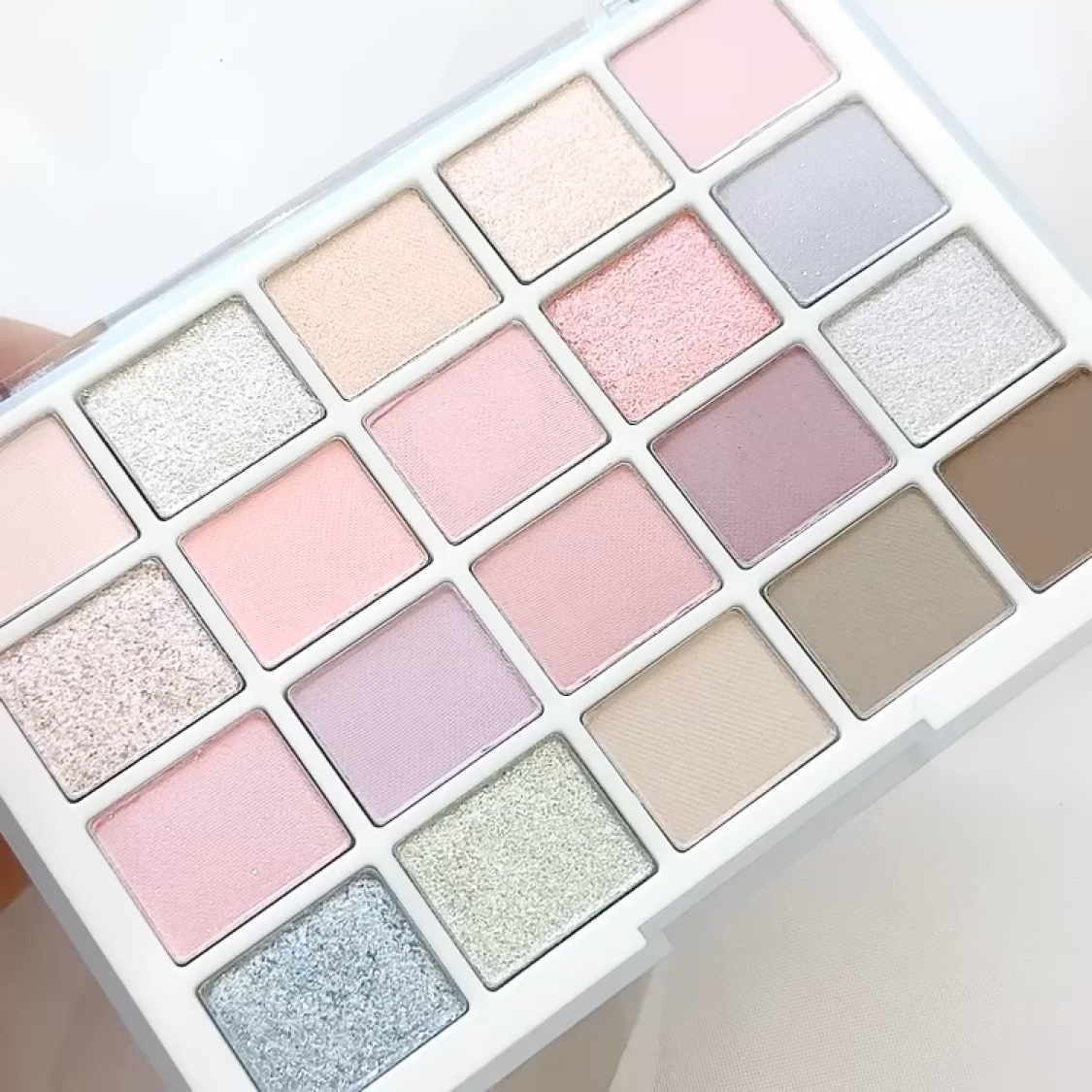 ムードシャドウパレット/dasique/アイシャドウパレットを使ったクチコミ（2枚目）