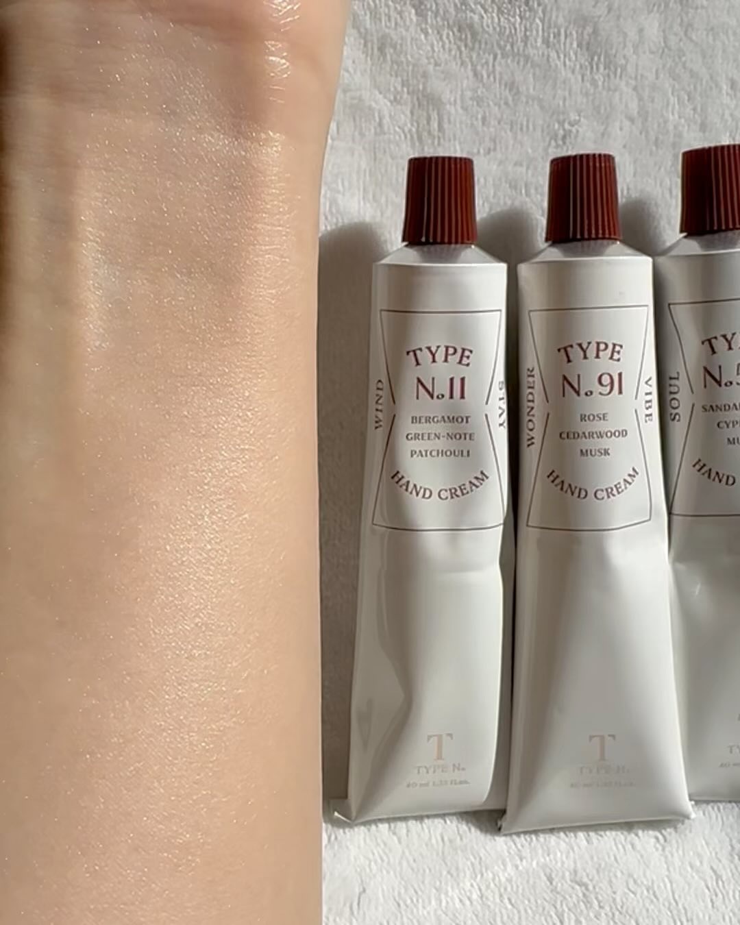 パフュームハンドクリーム /Type No. /ハンドクリームの動画クチコミ3つ目