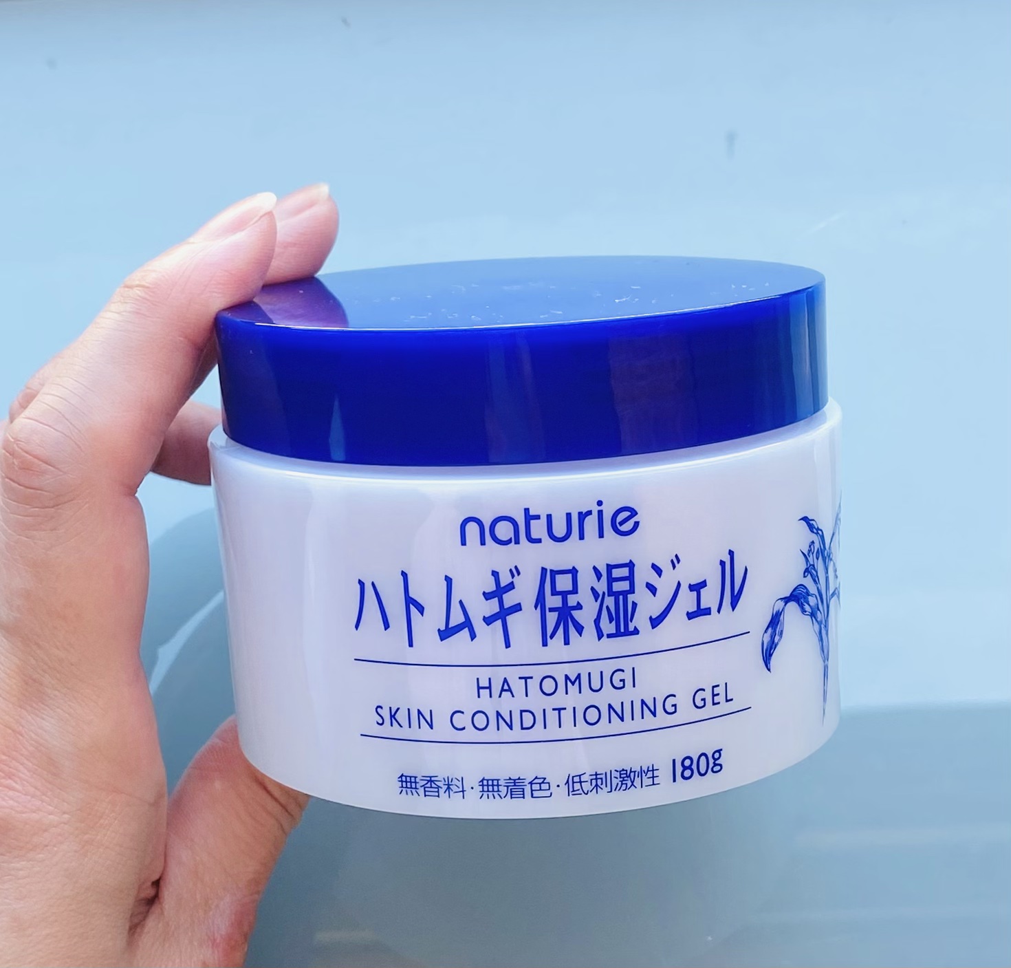 ハトムギ保湿ジェル(ナチュリエ スキンコンディショニングジェル)/ナチュリエ/美容液の人気ショート動画