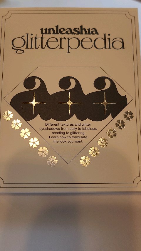 グリッターペディアアイパレット/unleashia/アイシャドウパレットを使ったクチコミ（1枚目）