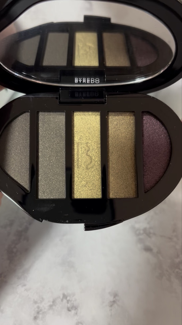 Eyeshadow 5 Colour Compacts/BYREDO/アイシャドウパレットを使ったクチコミ（3枚目）