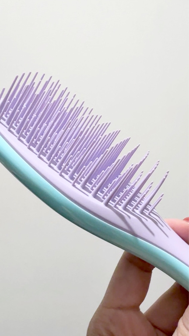 タングルティーザー ザ・アルティメットディタングラー ミニ/TANGLE TEEZER/ヘアブラシを使ったクチコミ（3枚目）