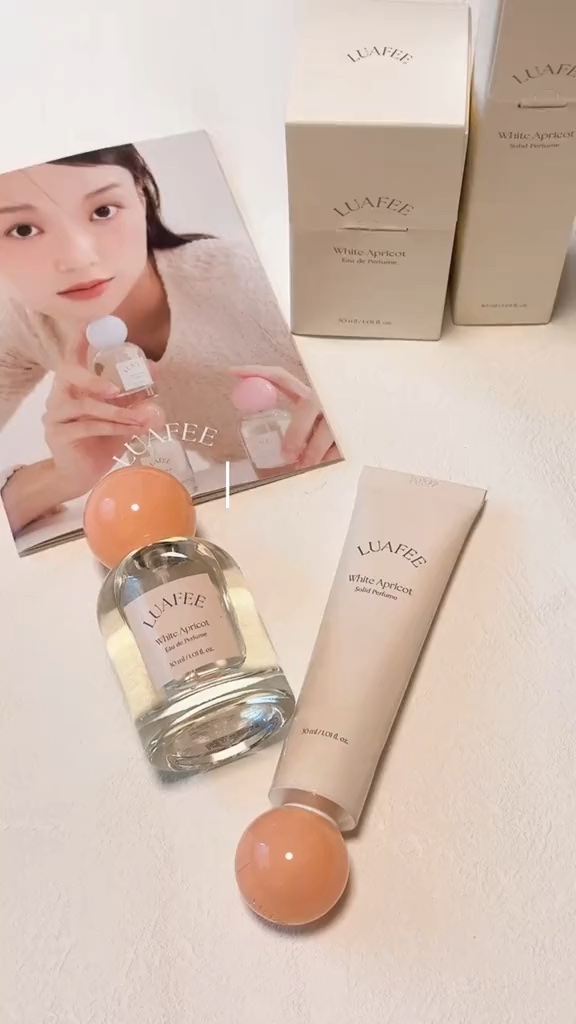 ソリッド パフューム ホワイトアプリコット/LUAFEE/練り香水の人気ショート動画