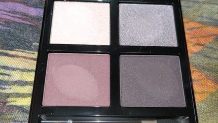 アイ カラー クォード/TOM FORD BEAUTY/アイシャドウパレットの人気ショート動画