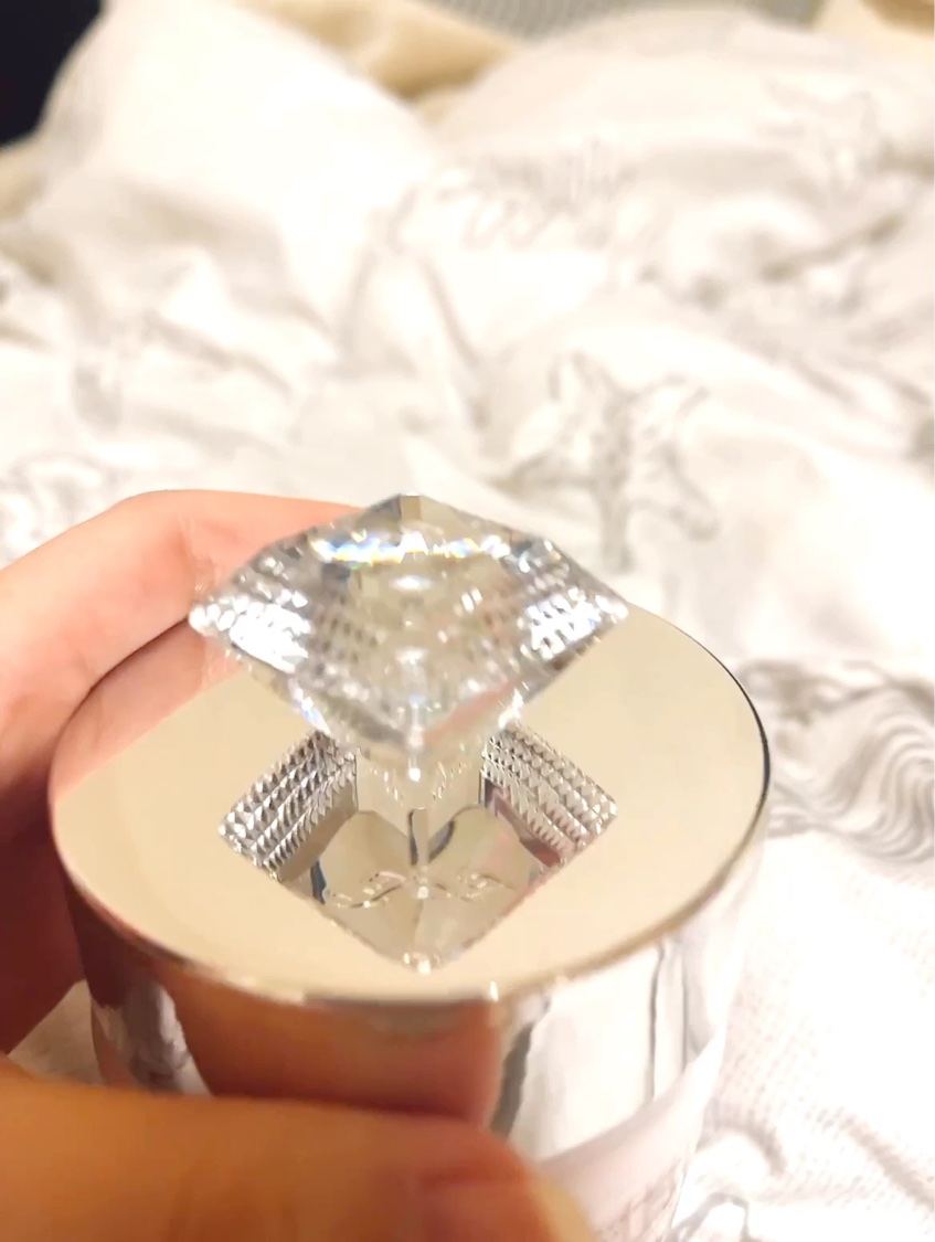 ディープ ヘッドクレンズ　ホワイトフローラル/JILL STUART/市販シャンプーの動画クチコミ4つ目