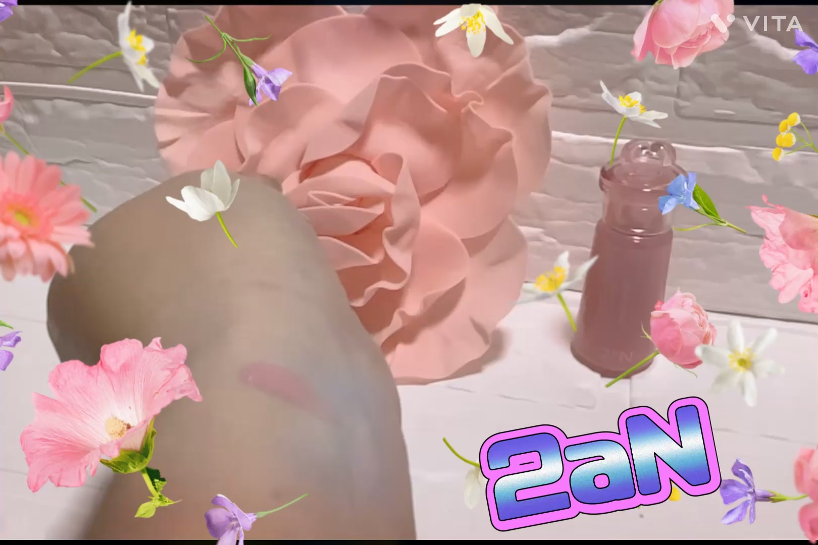 透明感ピンクで、ふんわり可憐な表情へ

2aN
ハート ウェアリング リキッド チーク
07 Heart Glow

韓国🇰🇷コスメ

美容的な魅力として⬇️
● 肌に溶け込む“透明感ピンク”

07 Heart Glow は、ほんのり