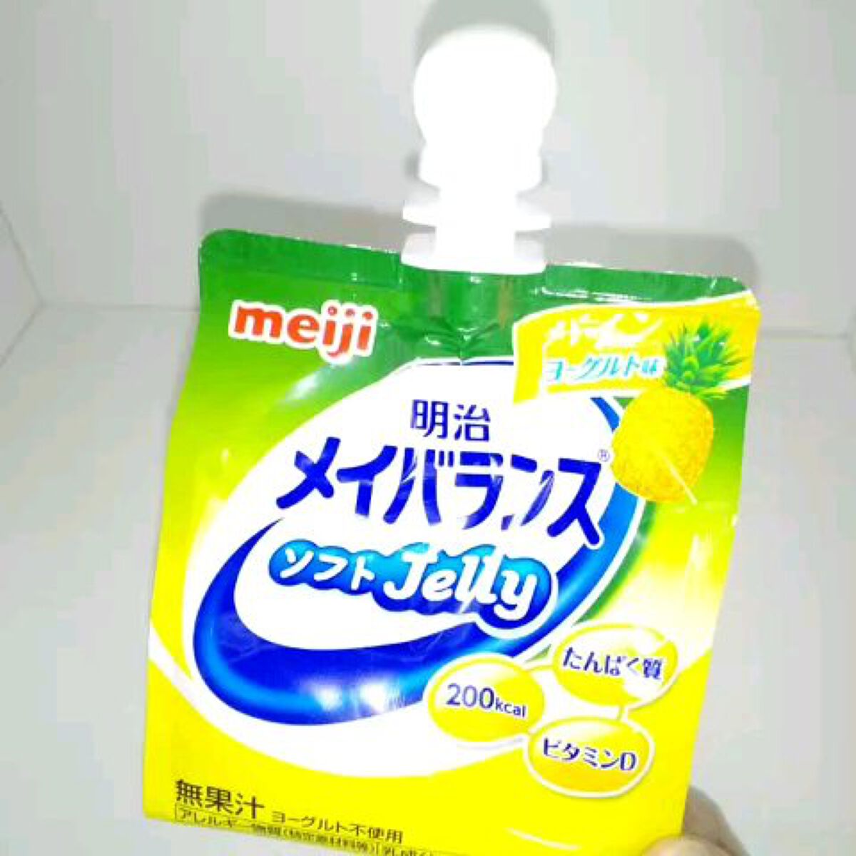 メイバランス  ソフトJelly/明治/ゼリー飲料の動画クチコミ3つ目