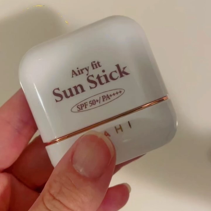 エアリーフィットサンスティック/KAHI/日焼け止めスティックを使ったクチコミ（2枚目）