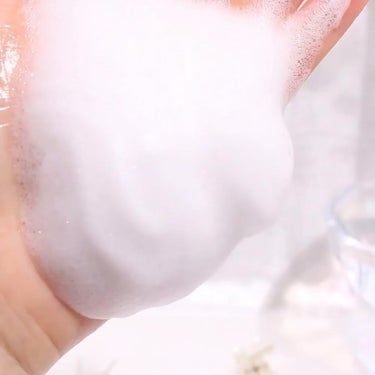 ビオレ ザフェイス 泡洗顔料 ディープモイスト/ビオレ/泡洗顔を使ったクチコミ（8枚目）