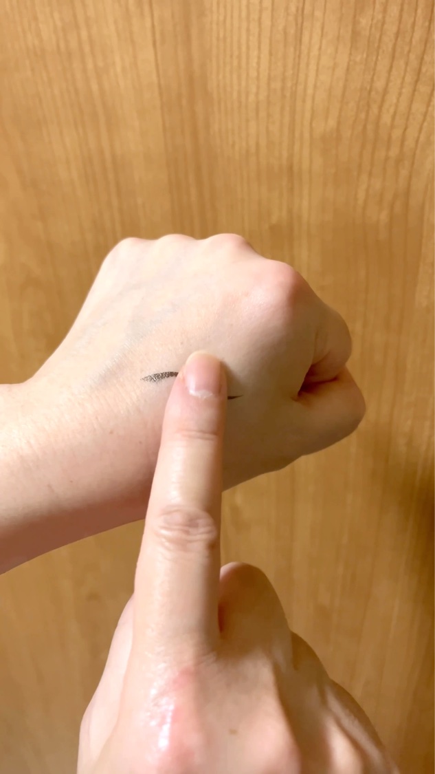 リキッドアイライナーR4/ラブ・ライナー/リキッドアイライナーを使ったクチコミ（2枚目）