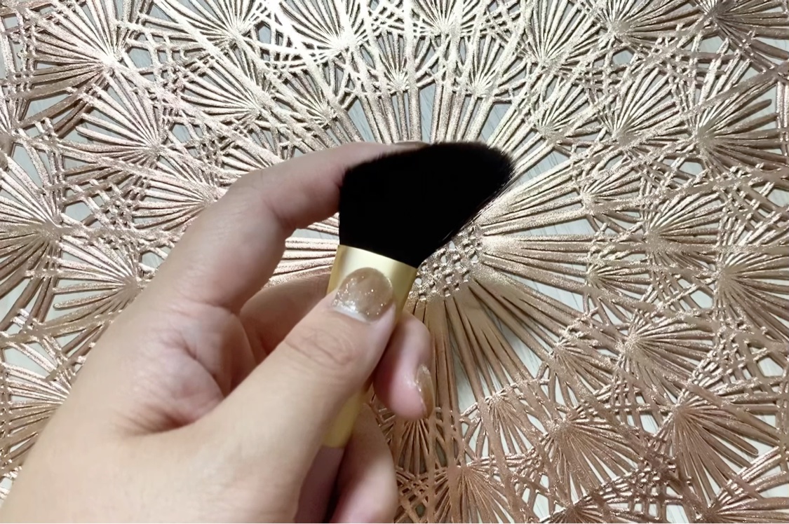 チークフィックスブラシ/Ririmew/メイクブラシの動画クチコミ5つ目