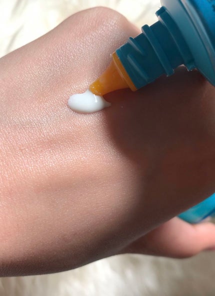 ビオレUV アクアリッチ アクアプロテクトローション(水層パック)/ビオレ/日焼け止めローションの人気ショート動画