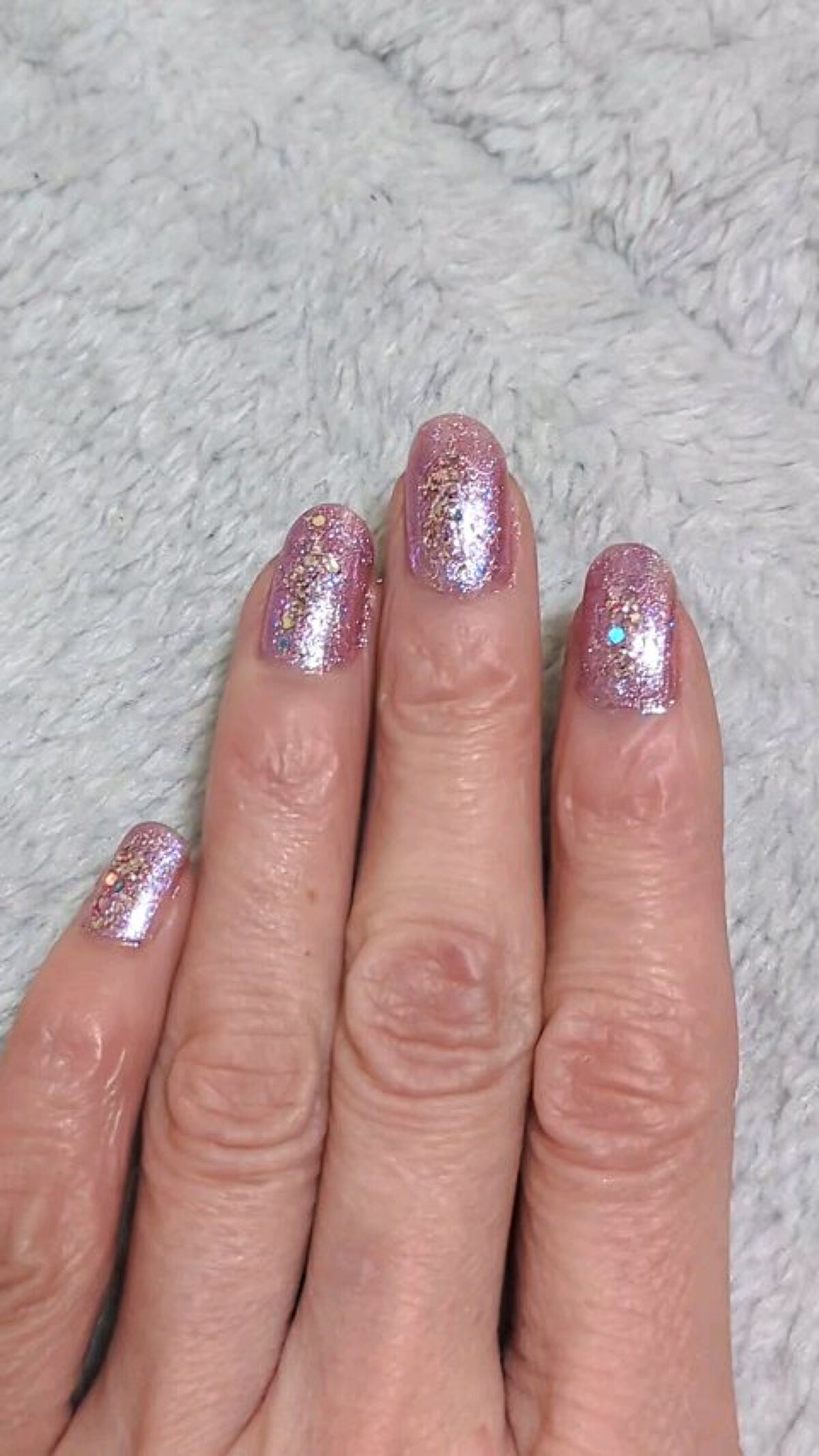 グリッタリーネイル/パラドゥ/マニキュアの人気ショート動画