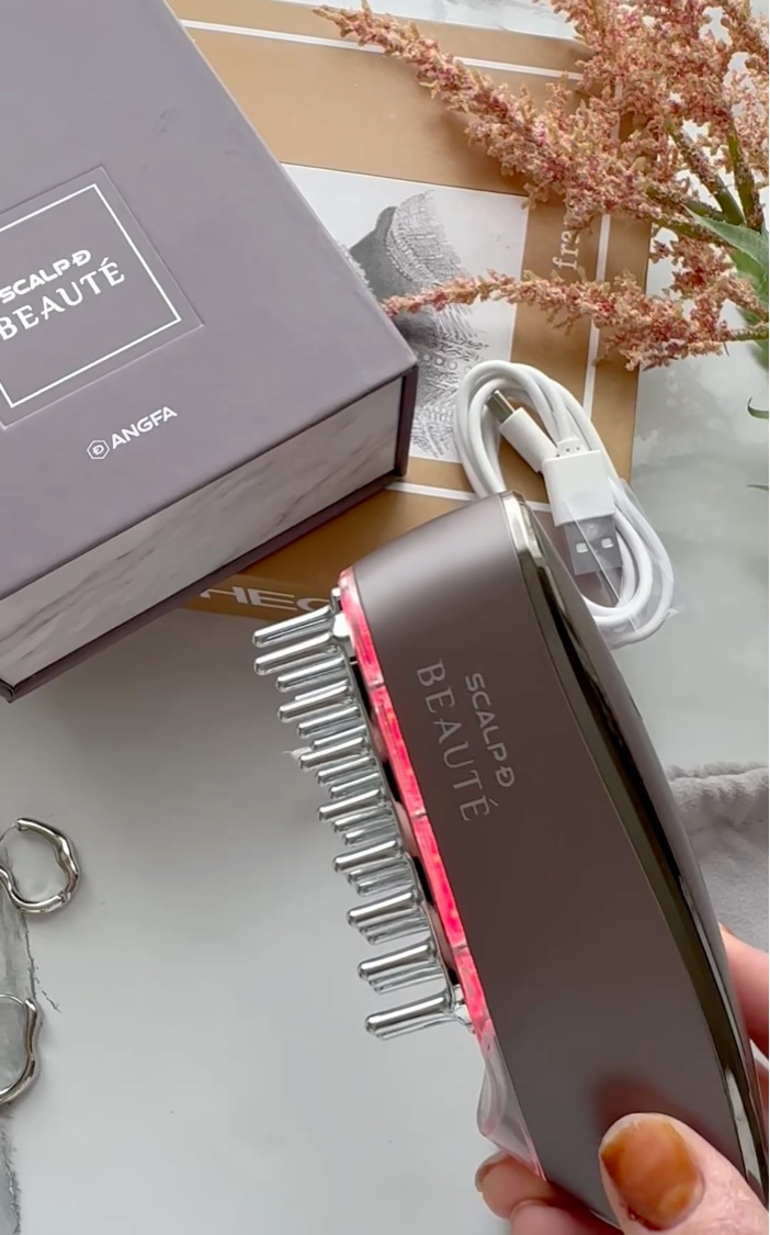 スカルプ電気ブラシ/アンファー(スカルプD)/美顔器・マッサージを使ったクチコミ（3枚目）