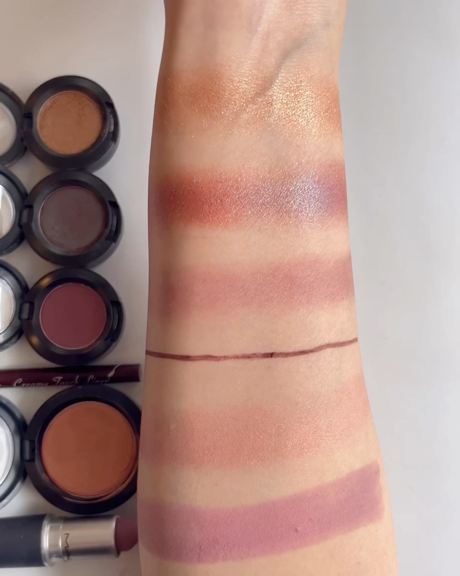 クリームカラーベース /M・A・C/ジェル・クリームアイシャドウの動画クチコミ1つ目