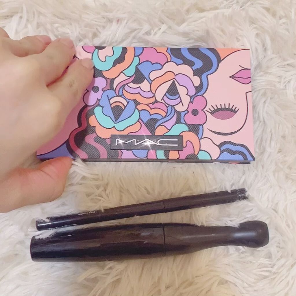 M・A・C スモールアイシャドウ×８クールのクチコミ「M・A・C
スモールアイシャドウ×８クール🌿🌿

アイシャドウが使いやすい♡
マスカラとアイラ.....」（1枚目）