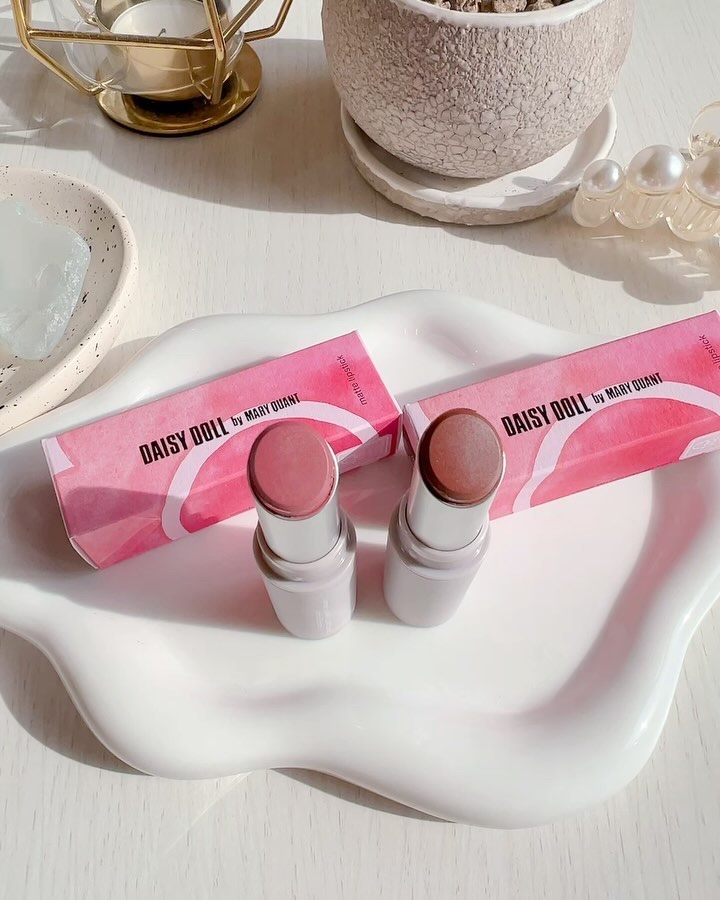 マットリップスティック/DAISY DOLL by MARY QUANT/口紅を使ったクチコミ（2枚目）