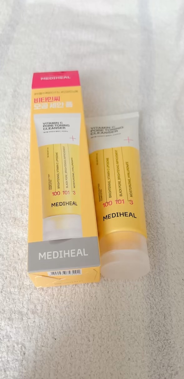 MEDIHEAL ビタミンCポアトーニングクレンザーのクチコミ「♡
♡
♡
MEDIHEAL
ビタミンCポアトーニングクレンザー

さっぱりと洗えて
つっぱり.....」（1枚目）
