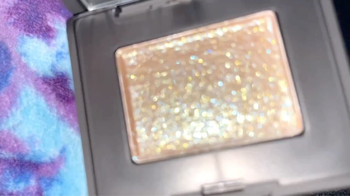 ハードワイヤードアイシャドー/NARS/単色アイシャドウの動画クチコミ3つ目