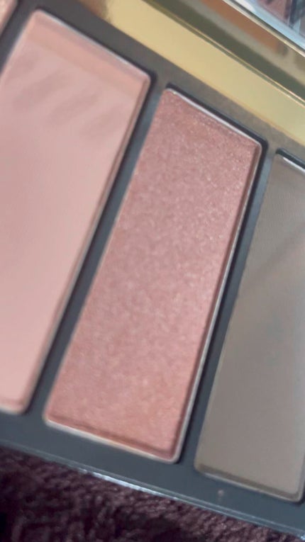 ペタル ウォッシュ アイシャドウ パレット /BOBBI BROWN/アイシャドウパレットの人気ショート動画