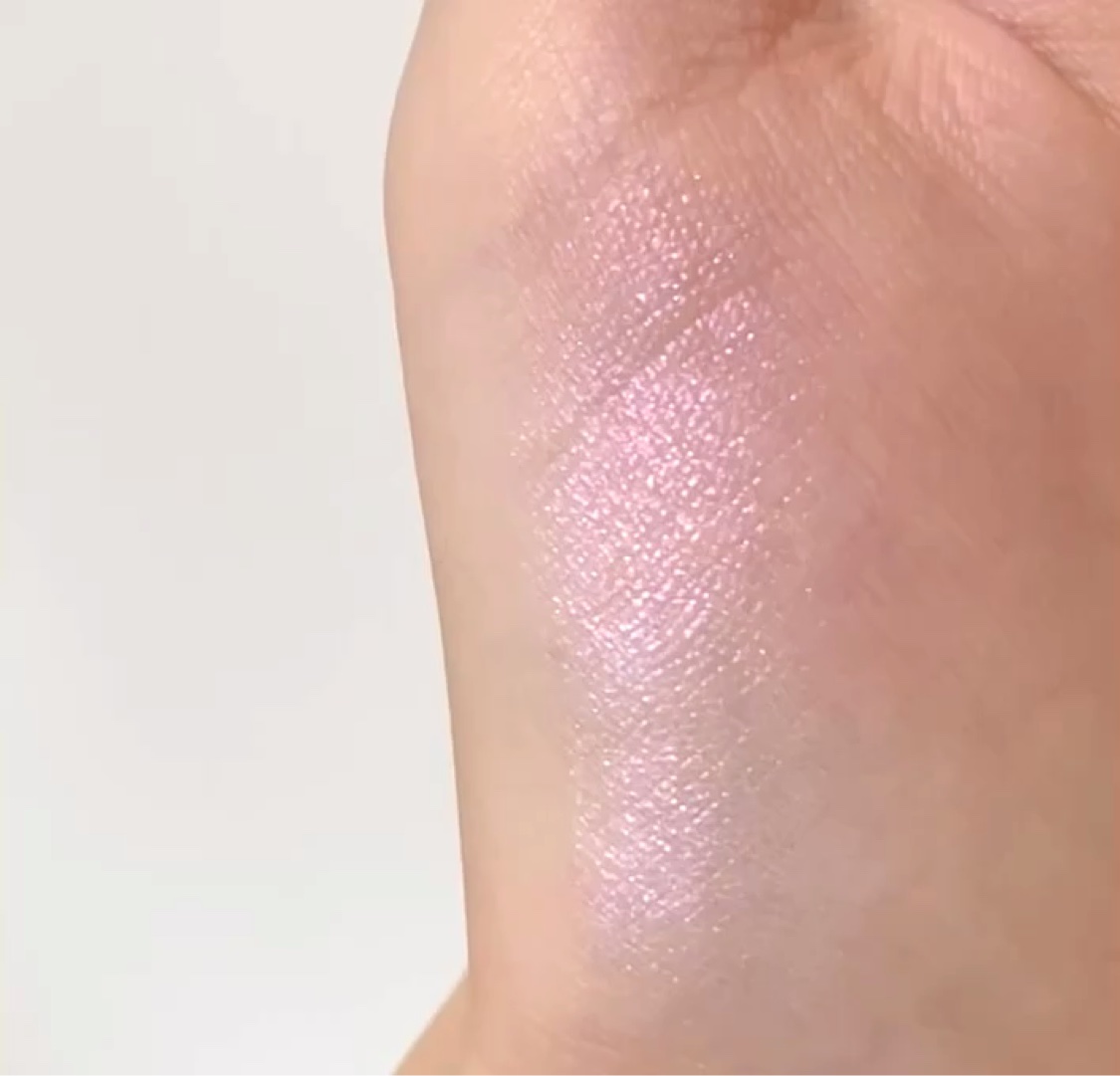 ドリームビームハイライター/Laka/パウダーハイライトを使ったクチコミ（2枚目）