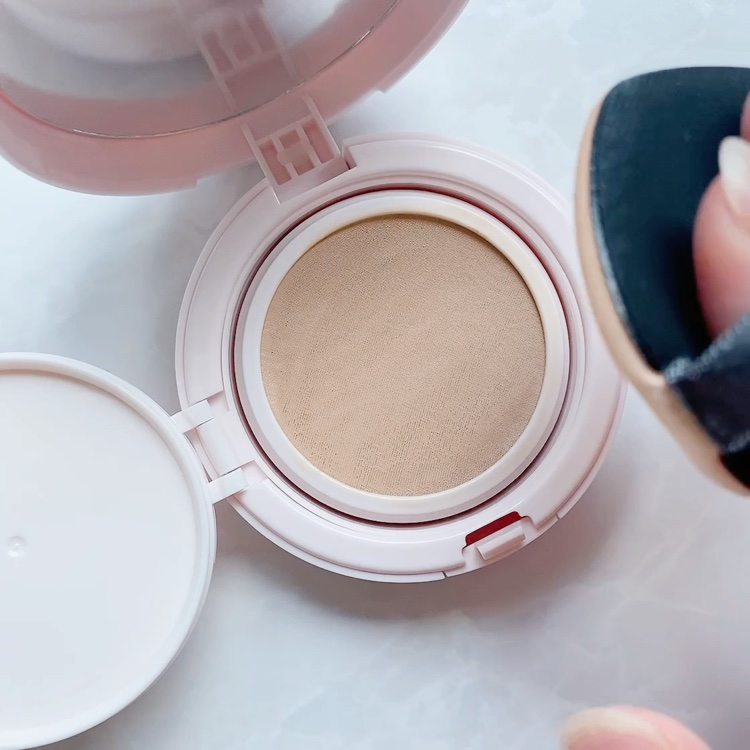 アクアリー スキンウェア カバー/ESPRIQUE/クッションファンデーションの動画クチコミ2つ目