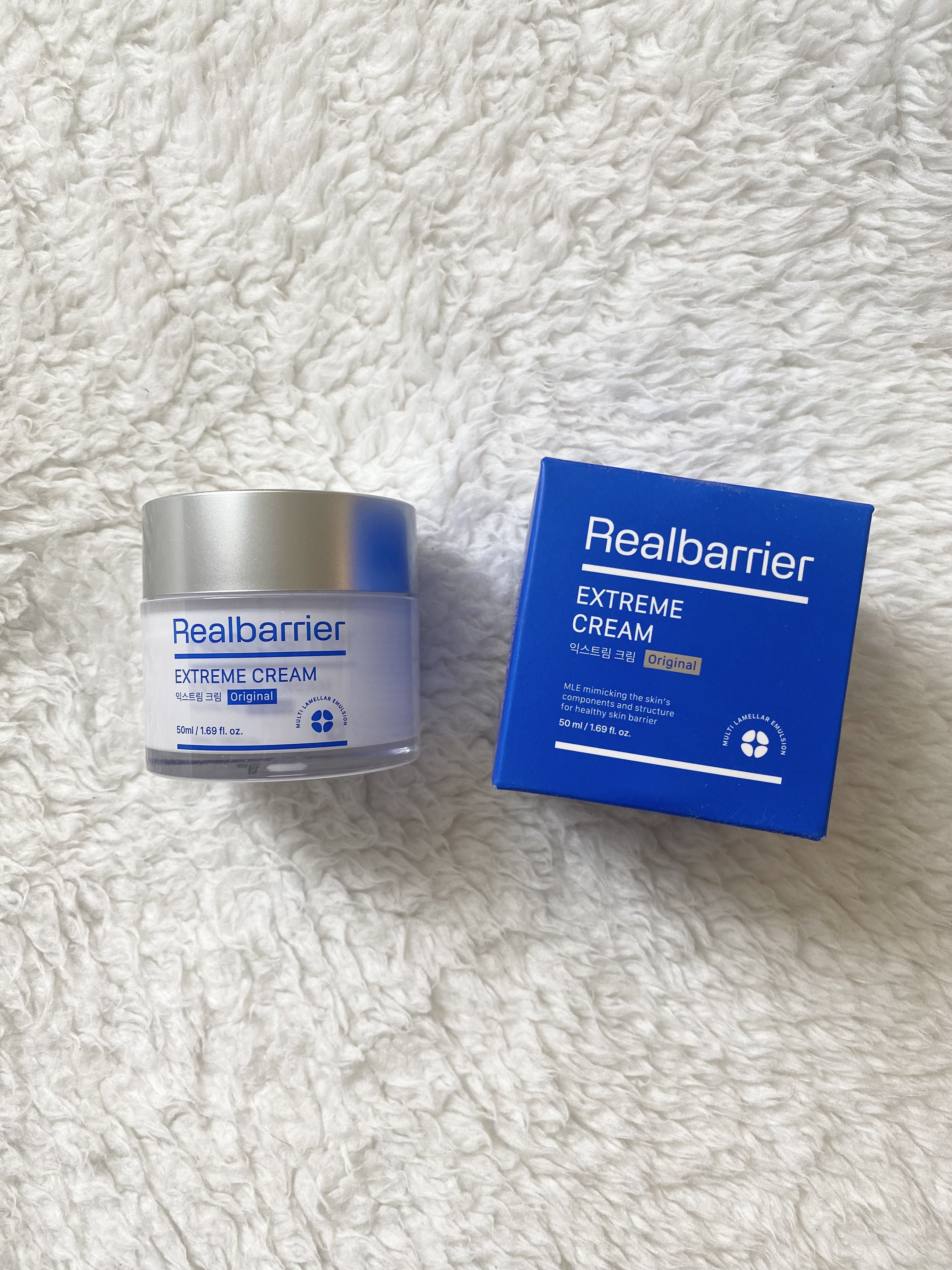 ✍🏻Real Barrier
🤍エクストリームクリーム オリジナル
👛¥2,750

肌バリア専門ブランド【リアルバリア】の代表アイテム、エクストリームクリーム🤍

30代になると「しっとり欲しいけど重たいのは苦手…」なんて日もあり