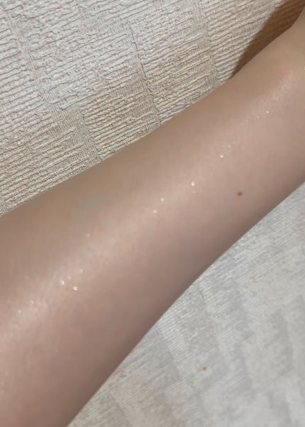 ソレイユ ネージュ シマリング ボディ オイル/TOM FORD BEAUTY/ボディオイルの人気ショート動画