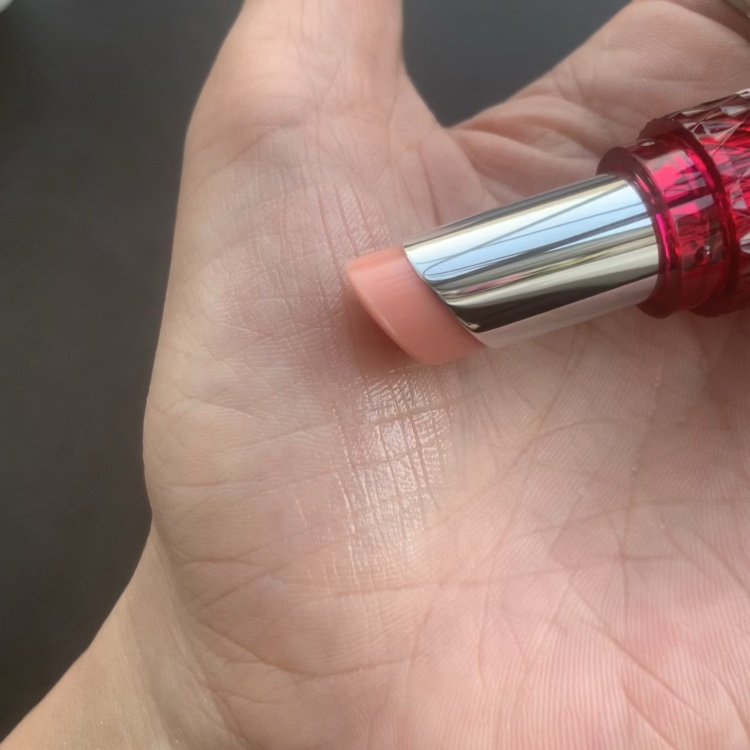 アンレーベル ラボ R プランプ UVリップクリーム/unlabel/リップクリームの動画クチコミ1つ目