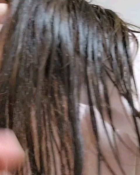 アルタイム リペア ミラクルヘアトリートメント /ウエラ/アウトバストリートメントを使ったクチコミ（2枚目）