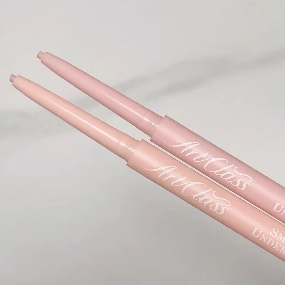 アートクラス スマージングアンダーライナー/too cool for school/ペンシルアイライナーを使ったクチコミ（2枚目）