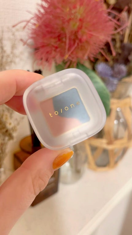 トーン ペタル アイシャドウ/to/one/アイシャドウパレットの人気ショート動画