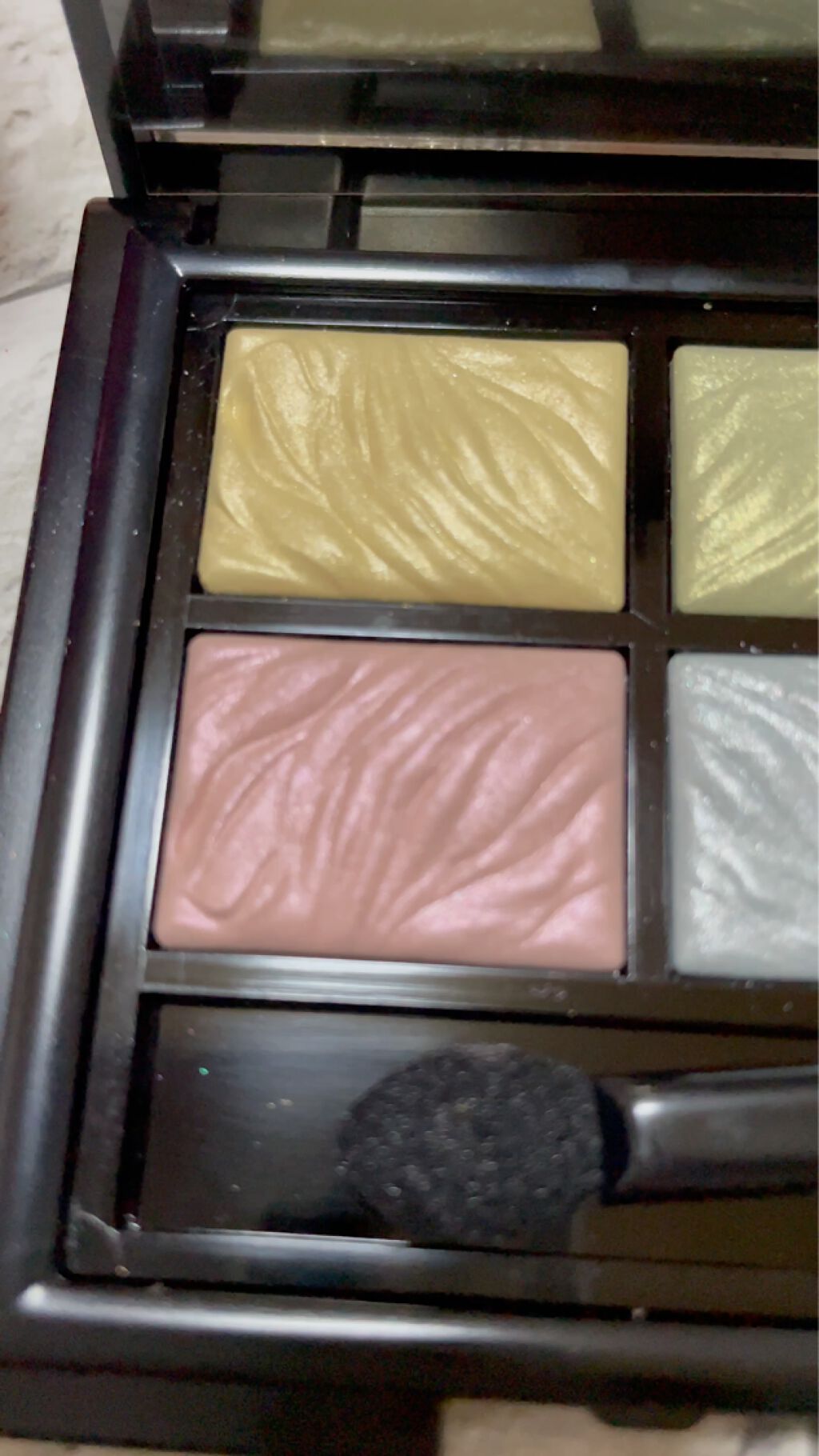 フラロッソ インテンソ アイシャドウ/アスタリフト/アイシャドウパレットの動画クチコミ1つ目