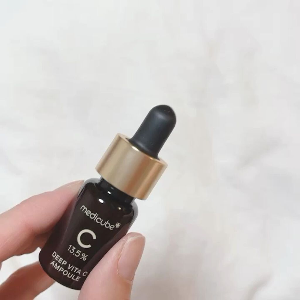 ディープビタCアンプル/MEDICUBE/美容液の人気ショート動画