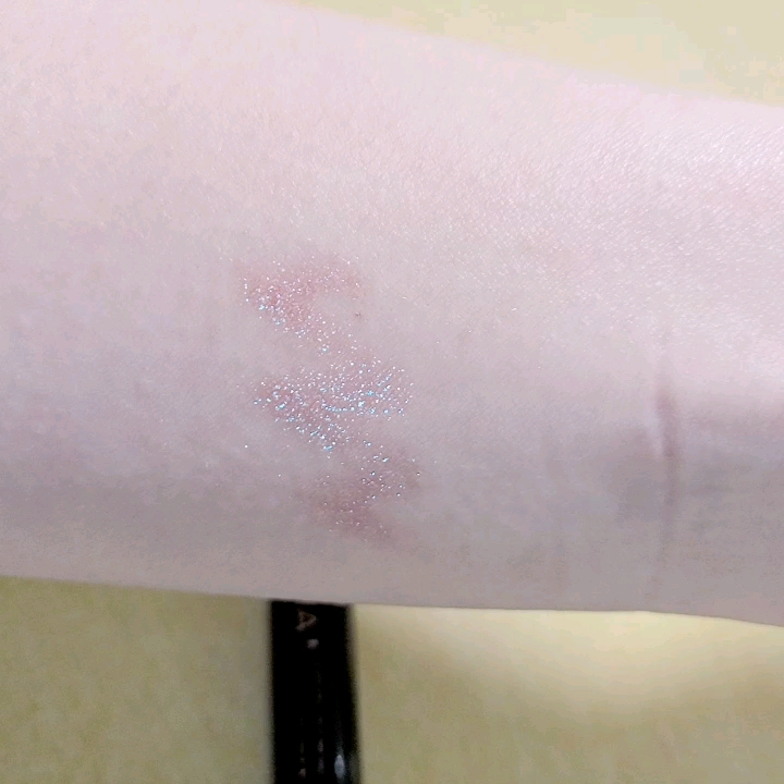 キャビアスティック アイカラー/ローラ メルシエ/スティックアイシャドウを使ったクチコミ（2枚目）