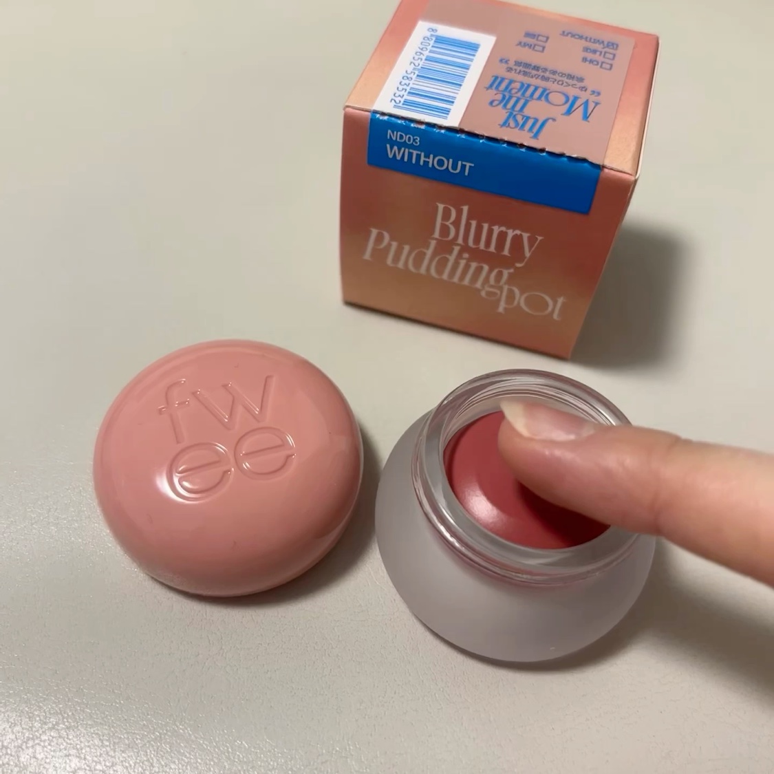 リップアンドチーク ブラーリープリンポット/fwee/口紅を使ったクチコミ（3枚目）