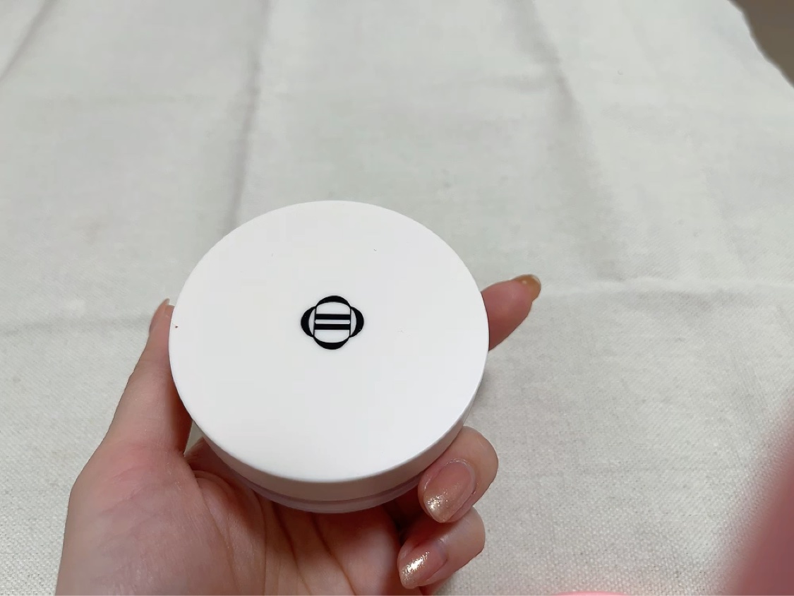 ピクシーダスト ルースパウダー フィニッシュパウダー /Dinto/ルースパウダーの動画クチコミ4つ目