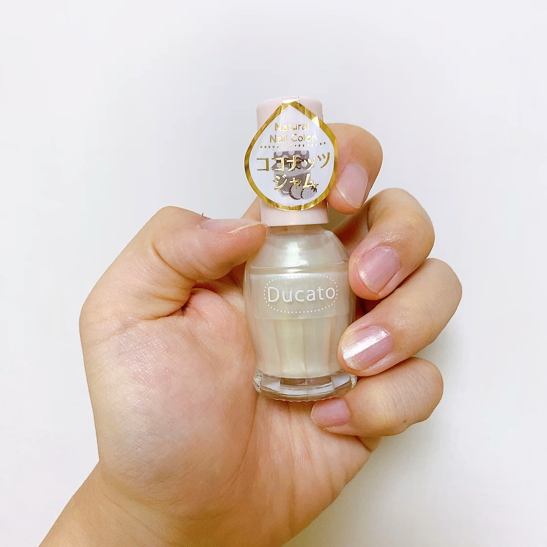 ナチュラルネイルカラーN/デュカート/マニキュアの動画クチコミ1つ目