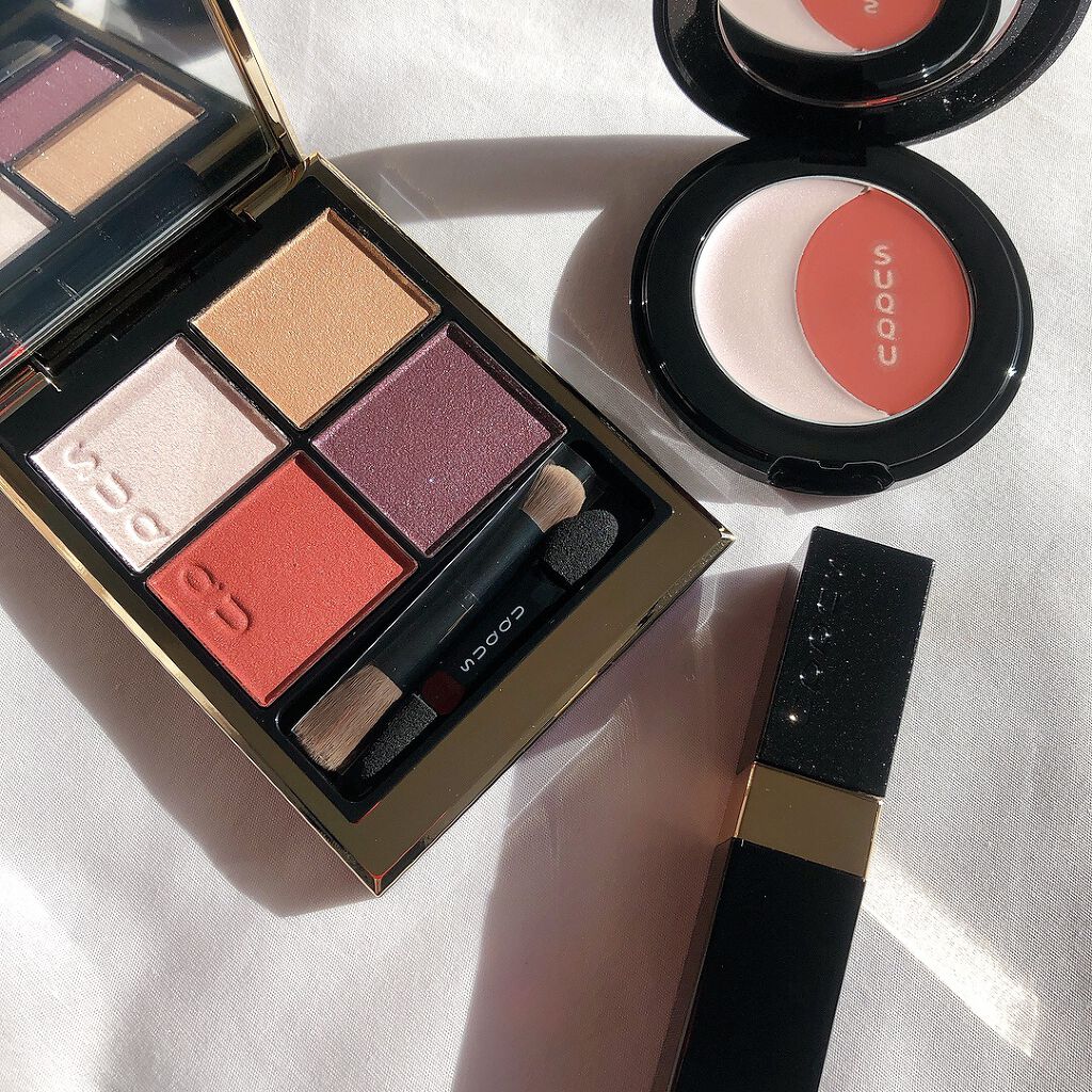 ホリデー メイクアップ キット A/B/SUQQU/メイクアップキットの人気ショート動画