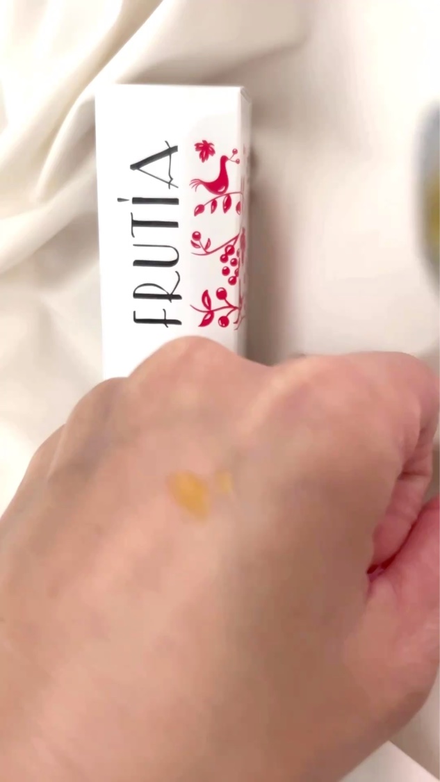 ザ　セラム/FRUTiA/美容液を使ったクチコミ（2枚目）