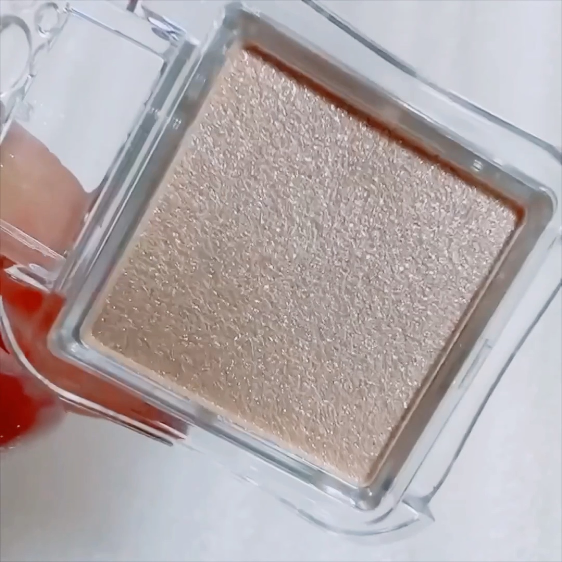 シティライトアイズ 05　ムーンダイヤモンド/キャンメイク/アイシャドウを使ったクチコミ（3枚目）