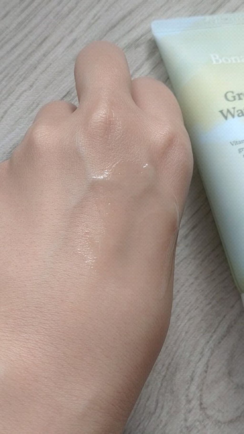 グリーンティーウォーターボム/Bonajour/フェイスクリームを使ったクチコミ（3枚目）