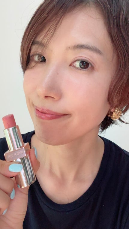 プラダ ライト グローイング リップバーム/PRADA BEAUTY/リップバームの人気ショート動画