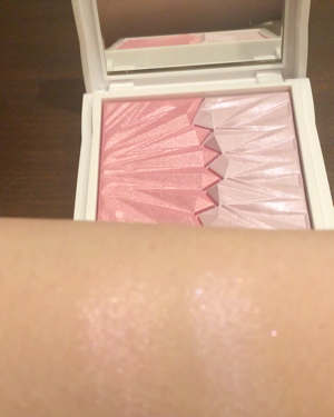 メテオリット ハイライター デュオ/GUERLAIN/パウダーハイライトを使ったクチコミ（2枚目）