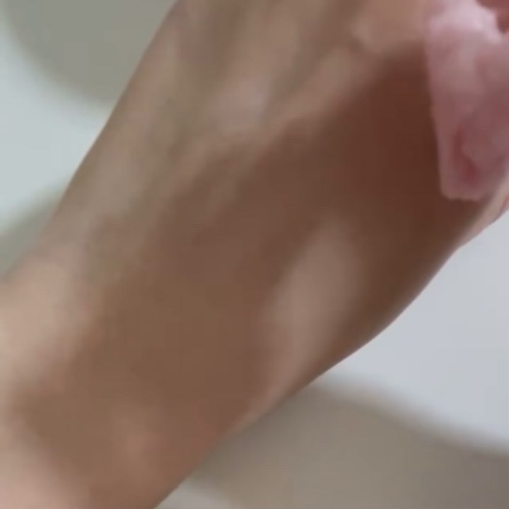 Q+Me スウィート ボム タラソ スクラブ/AGARISM/バストケア・ヒップケアの動画クチコミ4つ目