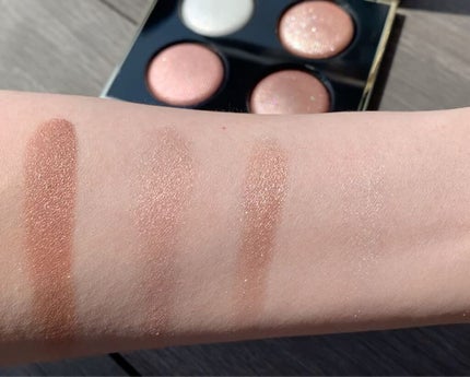 ピンク グロウ リュクス アイシャドウ パレット/BOBBI BROWN/アイシャドウパレットを使ったクチコミ(4枚目)