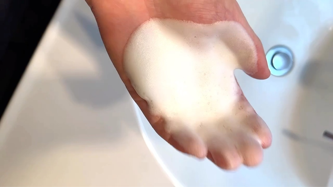 生VCクリアフォーム/Yunth/泡洗顔の動画クチコミ3つ目