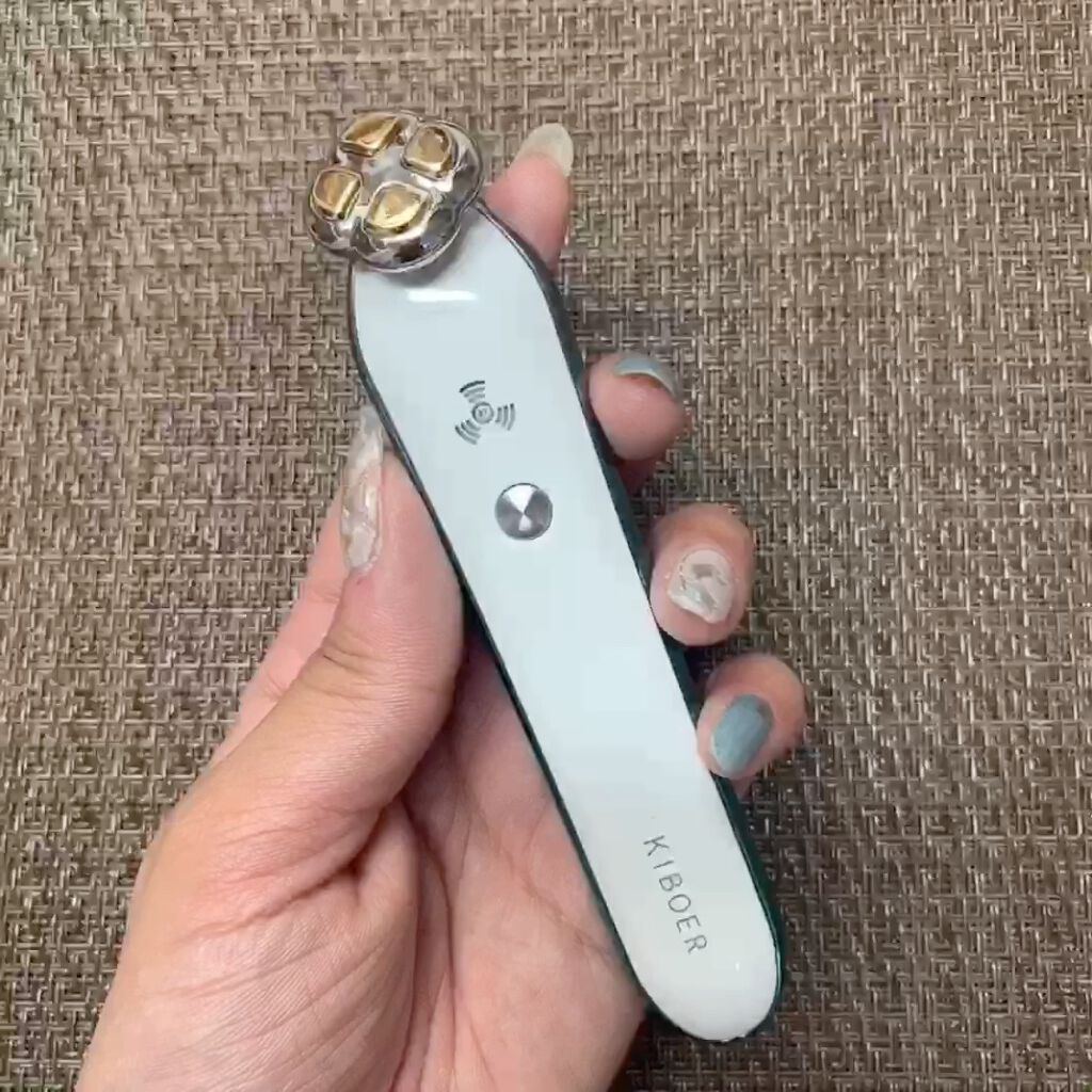 RF目元専用美顔器/Kiboer/美顔器・マッサージの動画クチコミ4つ目