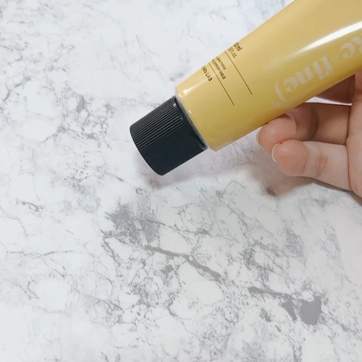 トラセラクリーム/SKINRx LAB/フェイスクリームの動画クチコミ3つ目