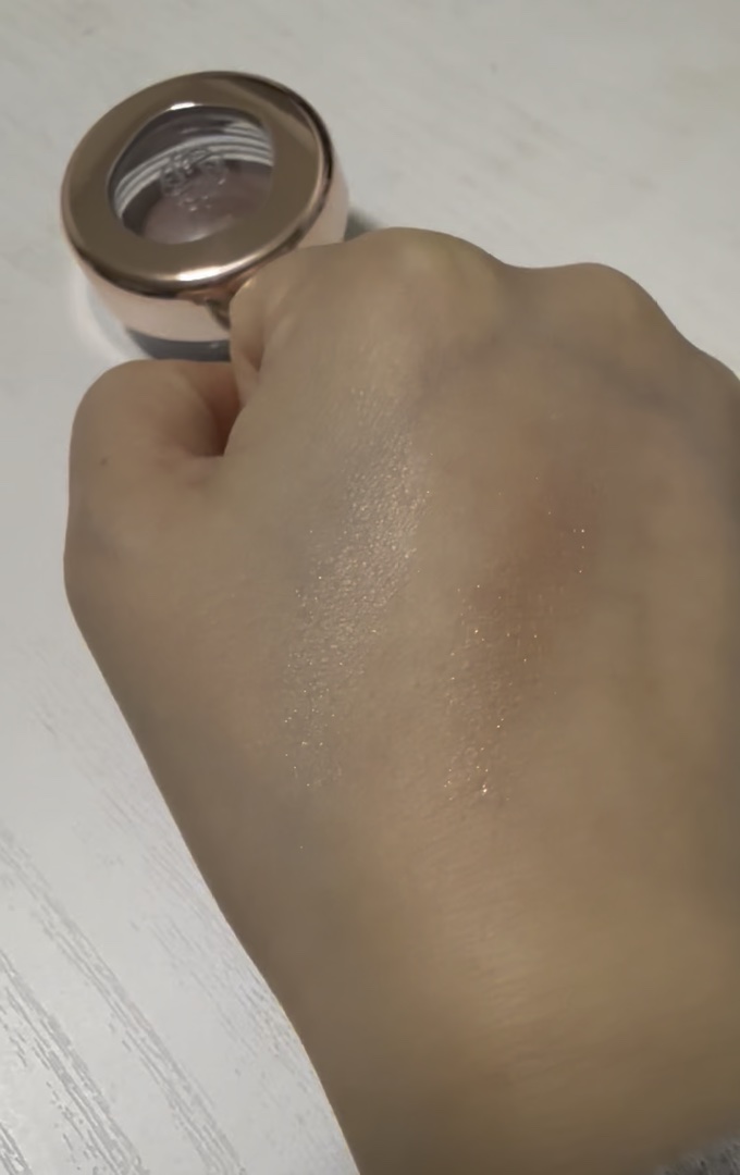 アイグロウジェム スキンシャドウ/DECORTÉ/ジェル・クリームアイシャドウの動画クチコミ4つ目